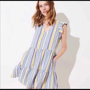 EUC LOFT dress with pockets